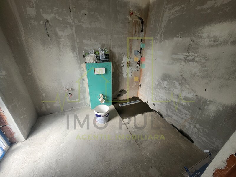 Trei Camere la Esso. Girocului. 2 Bai.